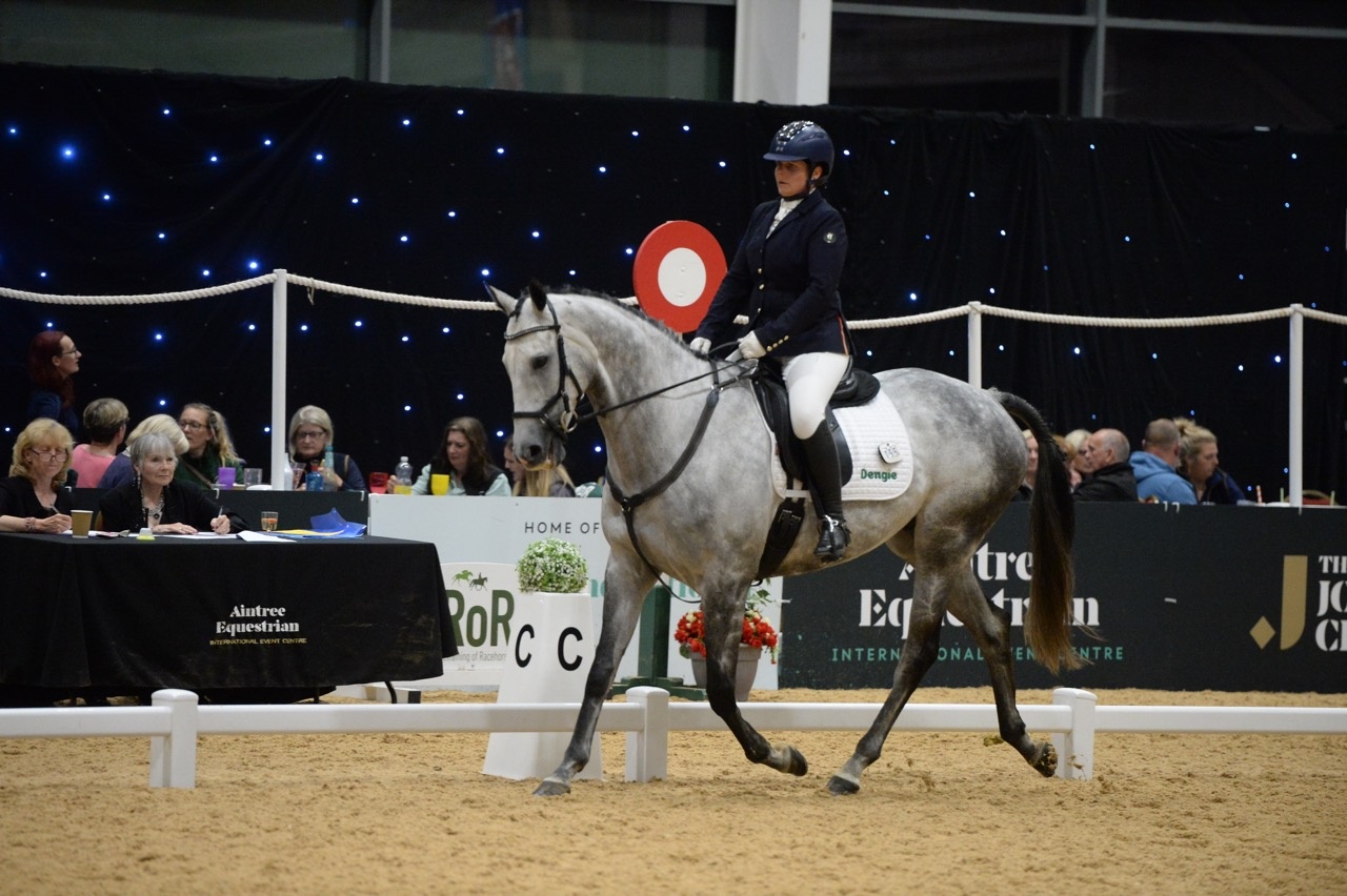 Laura Dolphin at the RoR National Championships